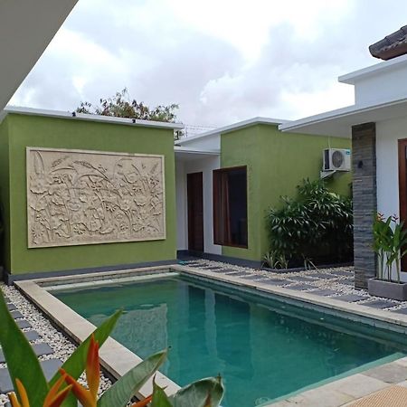 Villa Penyu Легиан Екстериор снимка